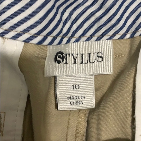 Size 10 Kaki shorts - Picture 2 of 4